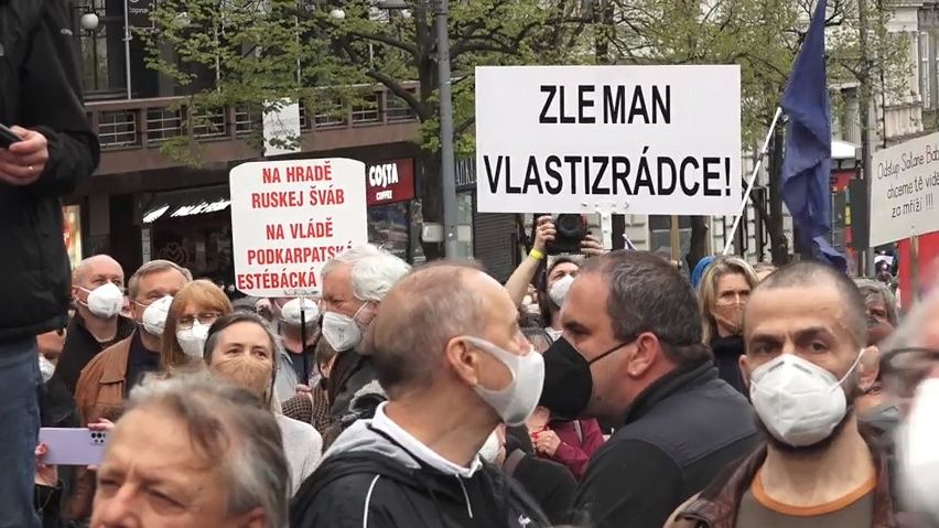 Video: Prezident Zeman se stal hvězdou brutální kampaně. Babiš mu zdatně sekunduje